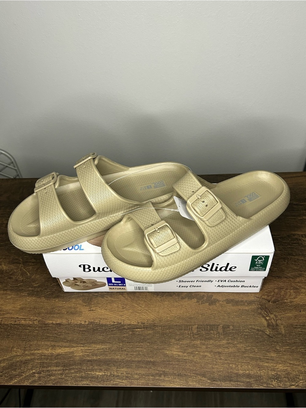 NWT 32 Cool Buckle Cushion Slides Tan Beige EVA Pool Sandals Large W9-10 M7-8